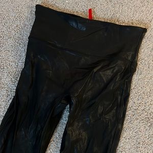 SPANX Shiny Black Leggings Size M